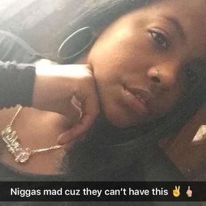 Meet your Posher, Sparkle